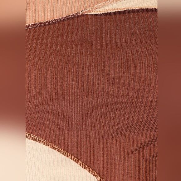💲1️⃣0️⃣ BundledRib Knit Top Colorblock Long Sleeve Exposed Seams Y2K Trend Sz M - Picture 9 of 9